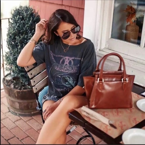 LAST ONE Aerosmith world Tour vintage graphic Tee - Picture 2 of 2